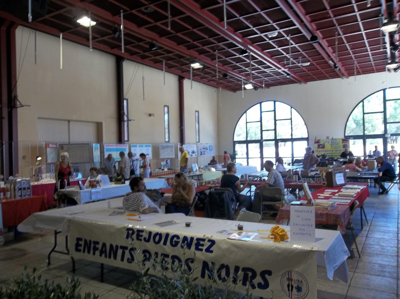 Dédicaces au Salon du Savoir-Faire pied-noir : Port Barcarès août 2012